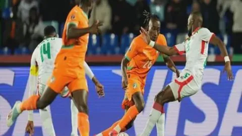 从孔蒂时代传承至今，罗塞尼尔成就切尔西首秀胜利传奇！